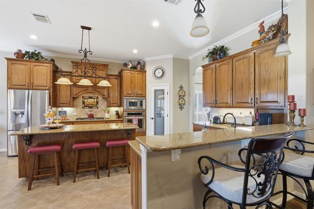 2262 Cedar Grove Drive, Cleburne, TX 76033