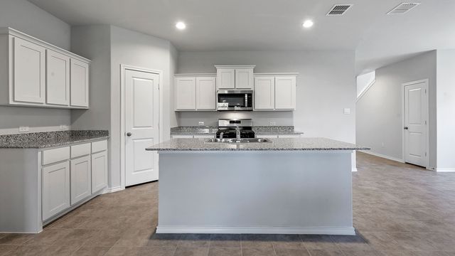 106 DAVIS Lane, Newark, TX 76071