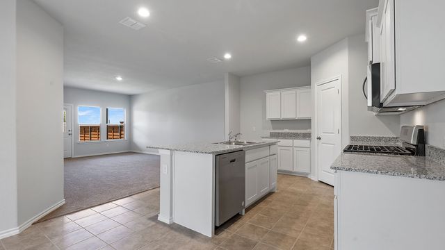 106 DAVIS Lane, Newark, TX 76071