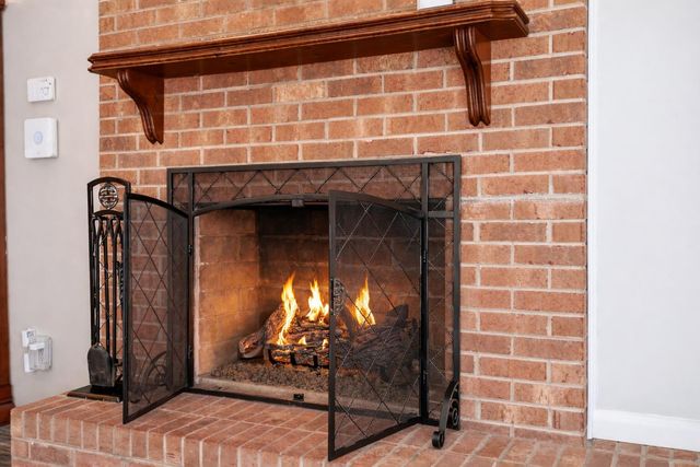 128 Huntington RD, Ridgeway, VA 24148