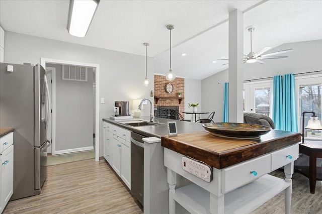 128 Huntington RD, Ridgeway, VA 24148