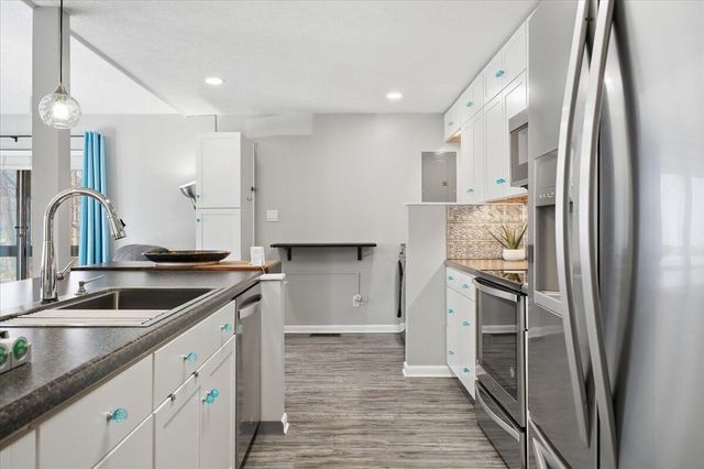 128 Huntington RD, Ridgeway, VA 24148