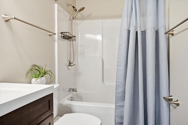 128 Huntington RD, Ridgeway, VA 24148