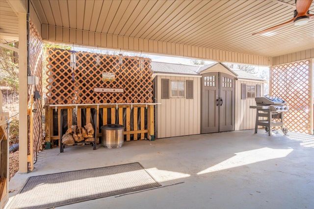 128 Huntington RD, Ridgeway, VA 24148