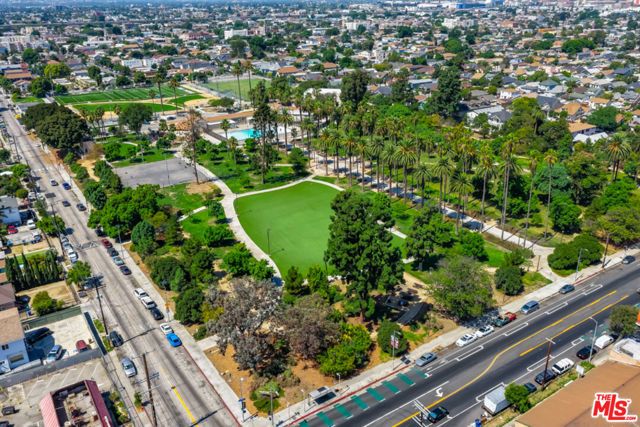 618 E 50th Street, Los Angeles, CA 90011