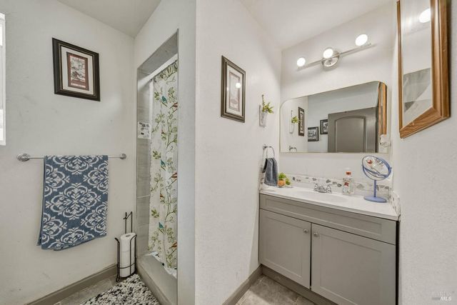 3676 Madrone St, Clearlake, CA 95422