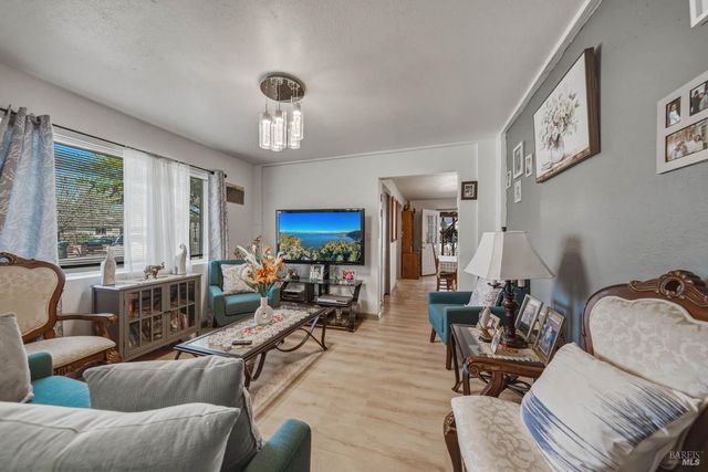 3676 Madrone St, Clearlake, CA 95422