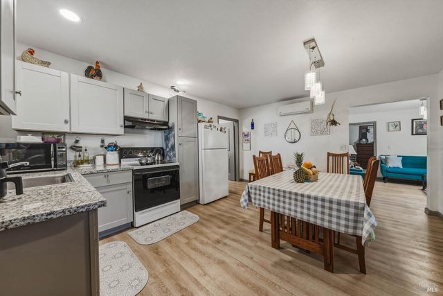 3676 Madrone St, Clearlake, CA 95422