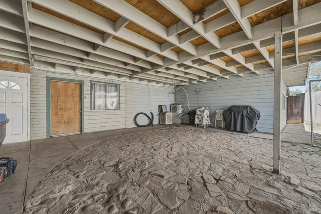 3676 Madrone St, Clearlake, CA 95422