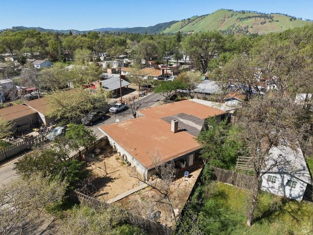 3676 Madrone St, Clearlake, CA 95422