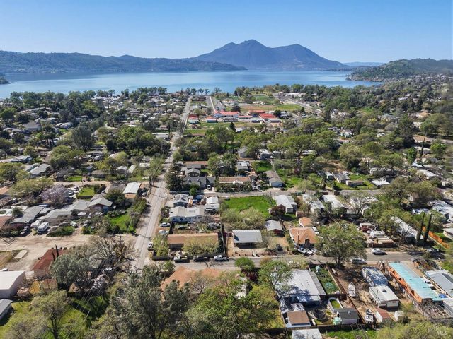 3676 Madrone St, Clearlake, CA 95422