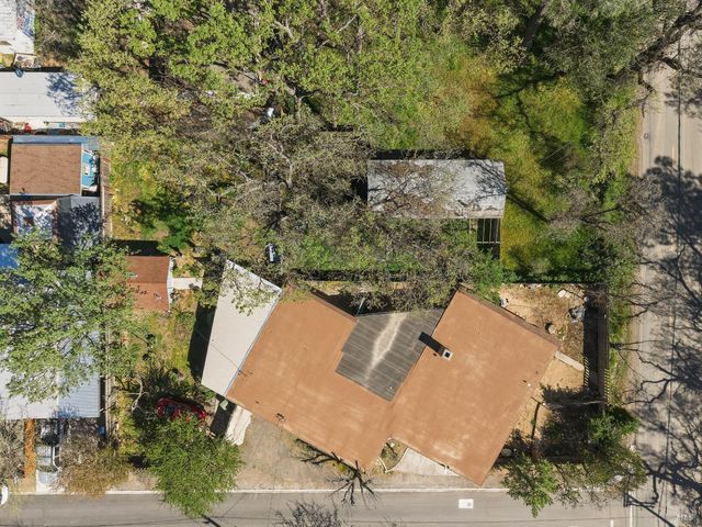 3676 Madrone St, Clearlake, CA 95422
