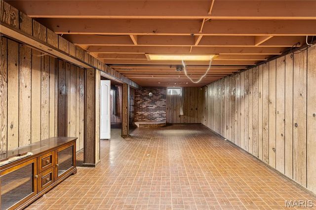 685 Crabapple Lane, Florissant, MO 63031