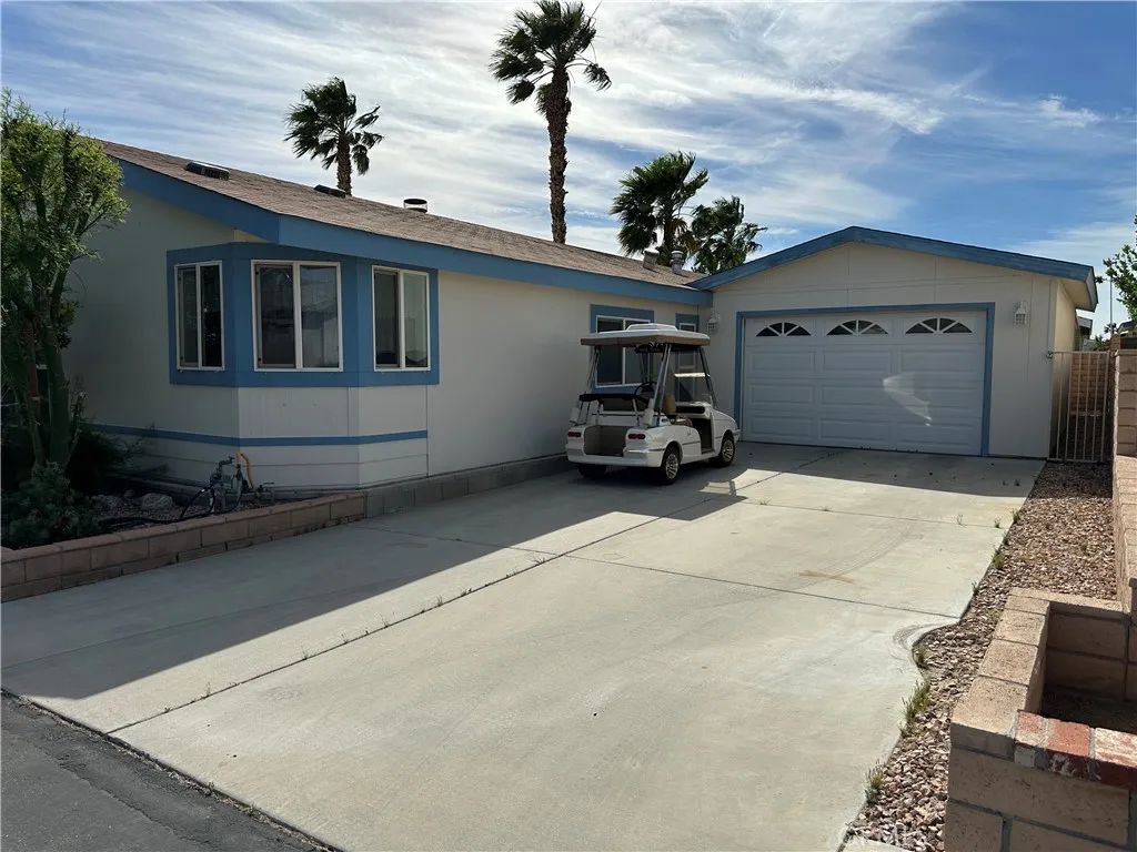 69525 Dillon Road 144, Desert Hot Springs, CA 92241