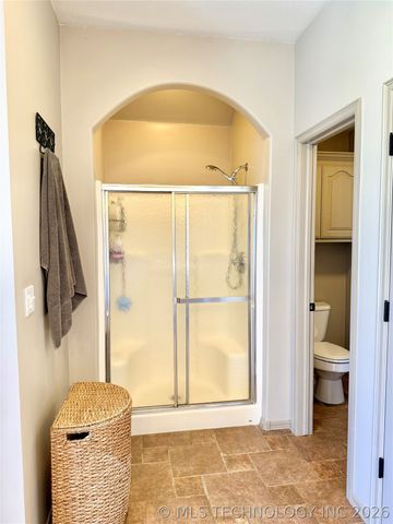 22095 Riverwood Drive, Claremore, OK 74019