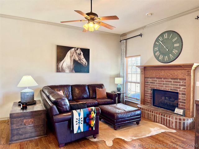 22095 Riverwood Drive, Claremore, OK 74019