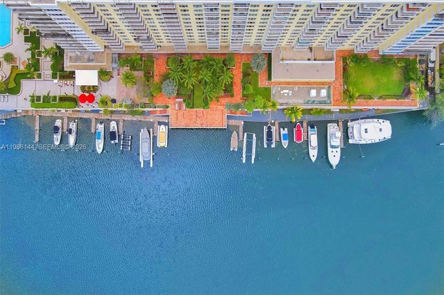 5600 Collins Ave 17V, Miami Beach, FL 33140