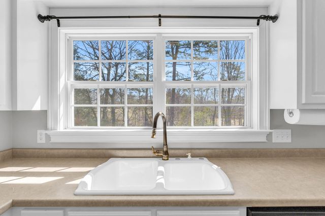225 Blue Jay Parkway, Ringgold, GA 30736
