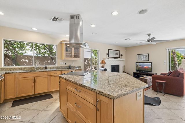 7836 E VIA DE LA ENTRADA Drive, Scottsdale, AZ 85258