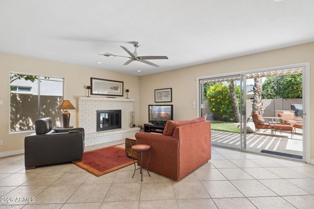 7836 E VIA DE LA ENTRADA Drive, Scottsdale, AZ 85258