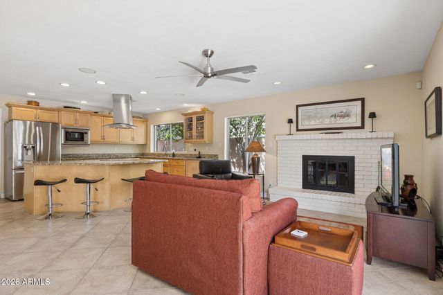 7836 E VIA DE LA ENTRADA Drive, Scottsdale, AZ 85258