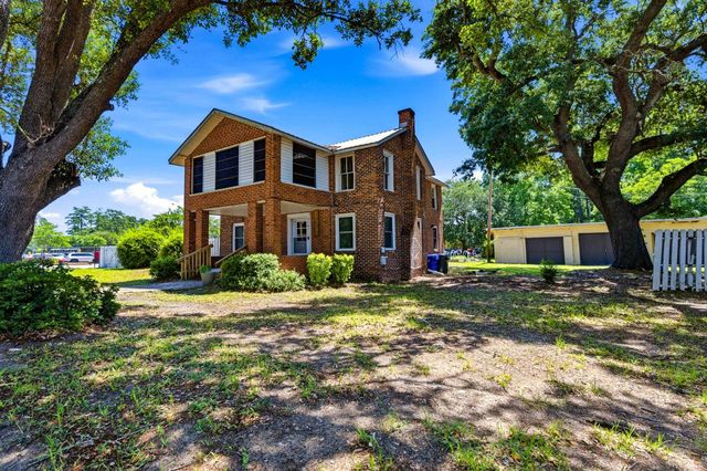 3101 4th Ave., Conway, SC 29527