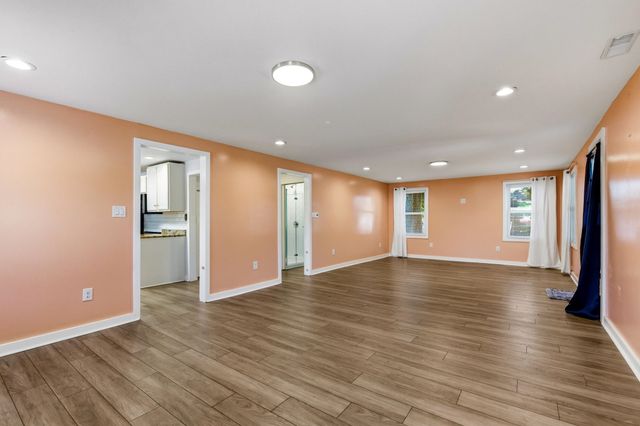 3101 4th Ave., Conway, SC 29527