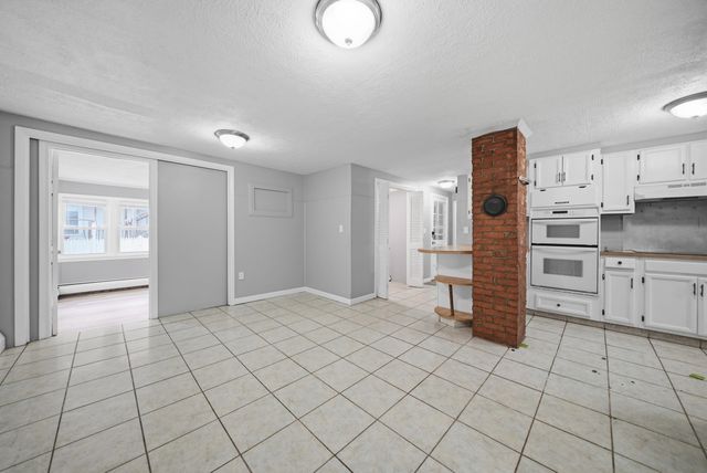 266 Douglas Street, Manchester, NH 03102