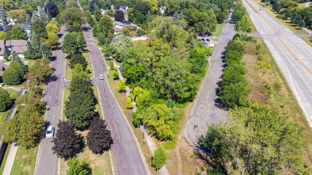 1817 Stinson Parkway, Minneapolis, MN 55418