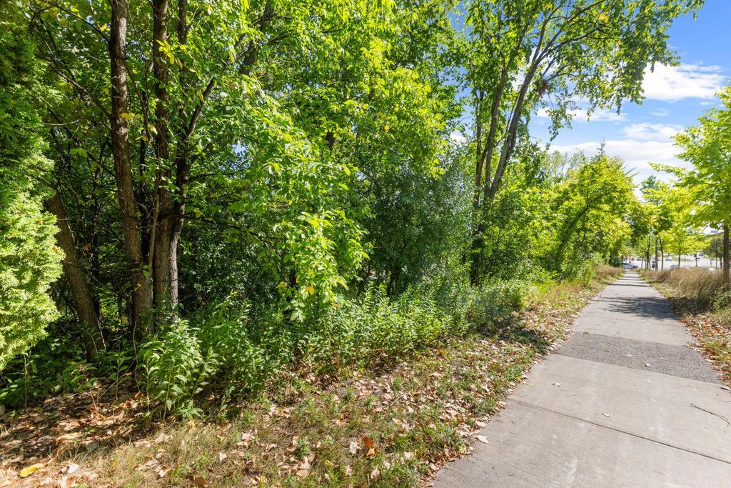 1817 Stinson Parkway, Minneapolis, MN 55418 — photo 4