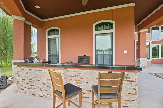 1909 E Archer Road, Baytown, TX 77521