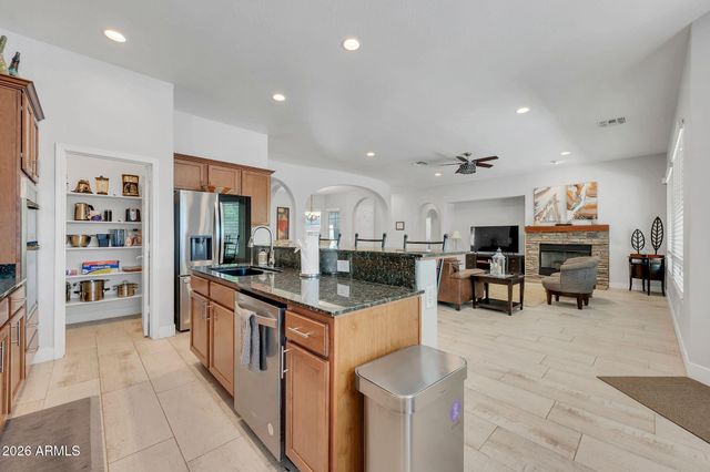 2414 W Mineral Road, Phoenix, AZ 85041
