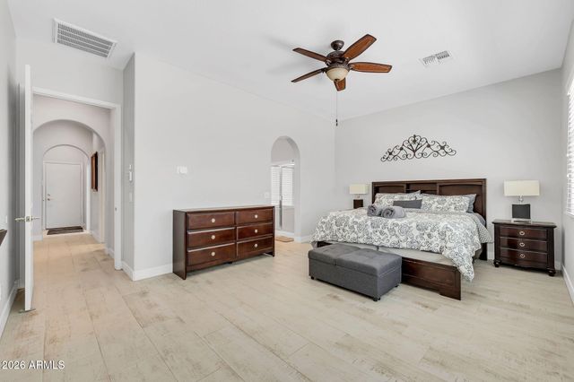 2414 W Mineral Road, Phoenix, AZ 85041