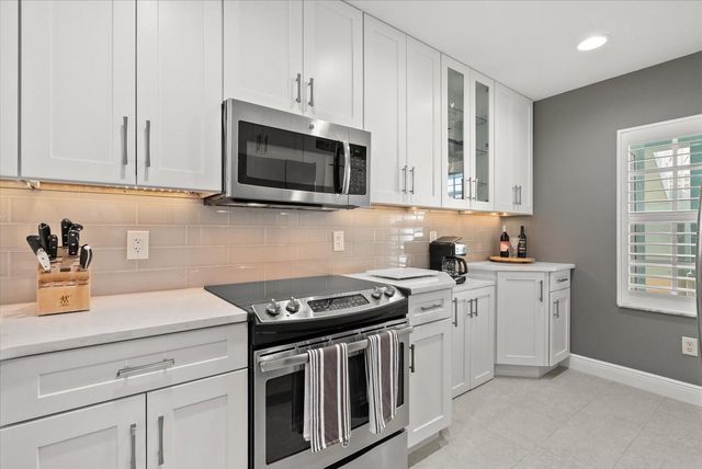 5747 SABAL TRACE DRIVE 103, North Port, FL 34287