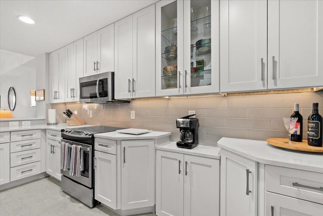 5747 SABAL TRACE DRIVE 103, North Port, FL 34287