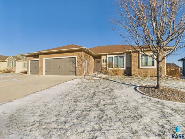 5404 S Coneflower Cir Circle, Sioux Falls, SD 57108
