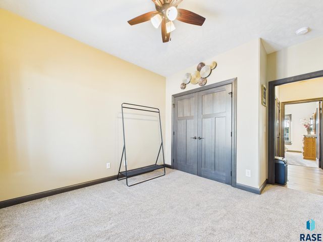 5404 S Coneflower Cir Circle, Sioux Falls, SD 57108