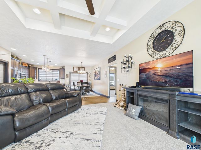 5404 S Coneflower Cir Circle, Sioux Falls, SD 57108