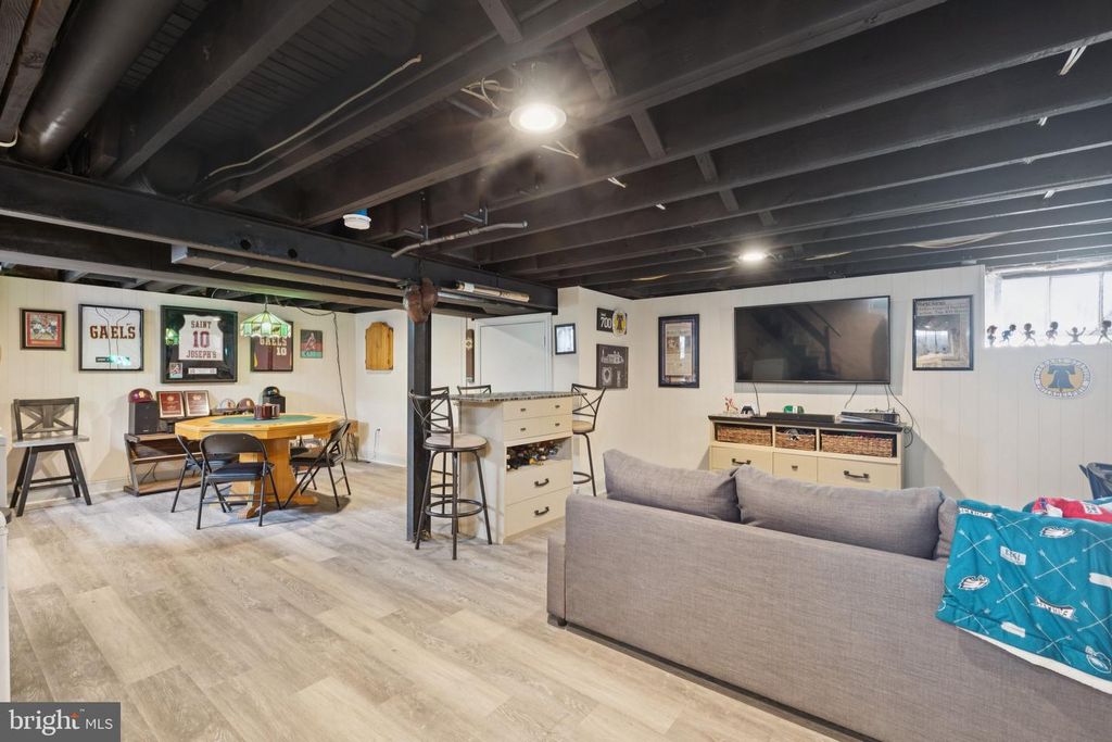2423 HOLLIS RD, Havertown, PA 19083