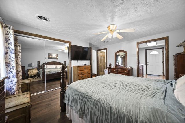320 Apache Drive, Circleville, OH 43113