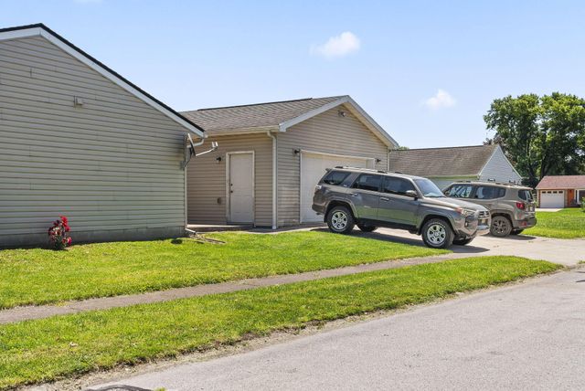 320 Apache Drive, Circleville, OH 43113