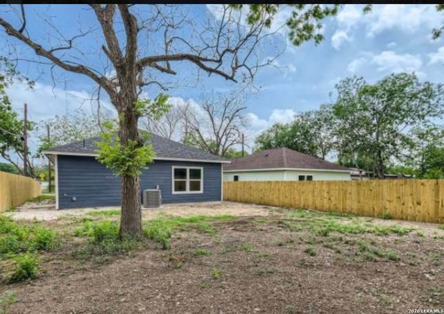 479 Corliss, San Antonio, TX 78220