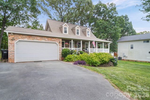 7813 Red Robin Trail, Denver, NC 28037