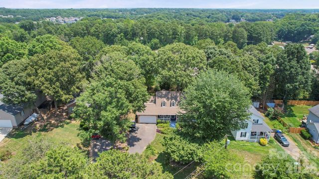 7813 Red Robin Trail, Denver, NC 28037