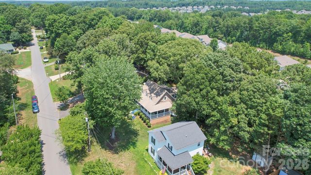 7813 Red Robin Trail, Denver, NC 28037