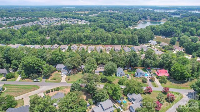 7813 Red Robin Trail, Denver, NC 28037