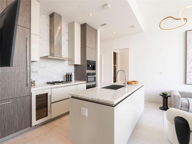 2669 S Bayshore Dr 804N, Miami, FL 33133