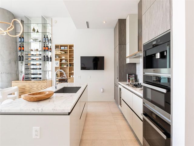 2669 S Bayshore Dr 804N, Miami, FL 33133