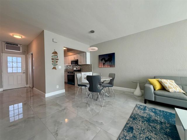 7050 SUNSET WAY 7, St Pete Beach, FL 33706