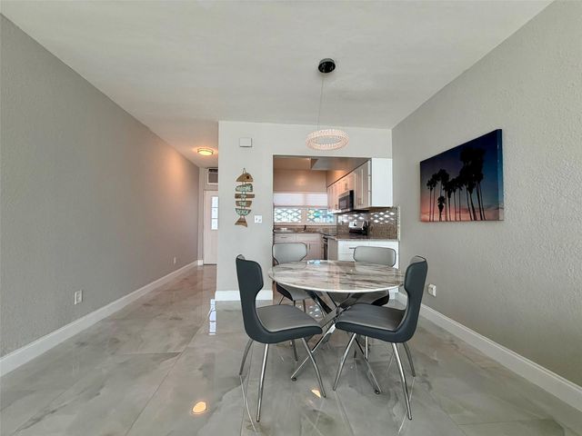 7050 SUNSET WAY 7, St Pete Beach, FL 33706